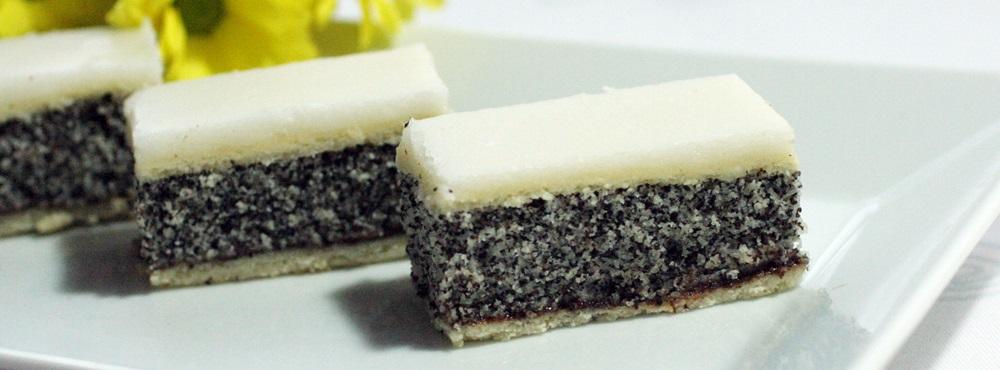 Makové rezy s citrónovou polevou – jednoduchý domáci recept