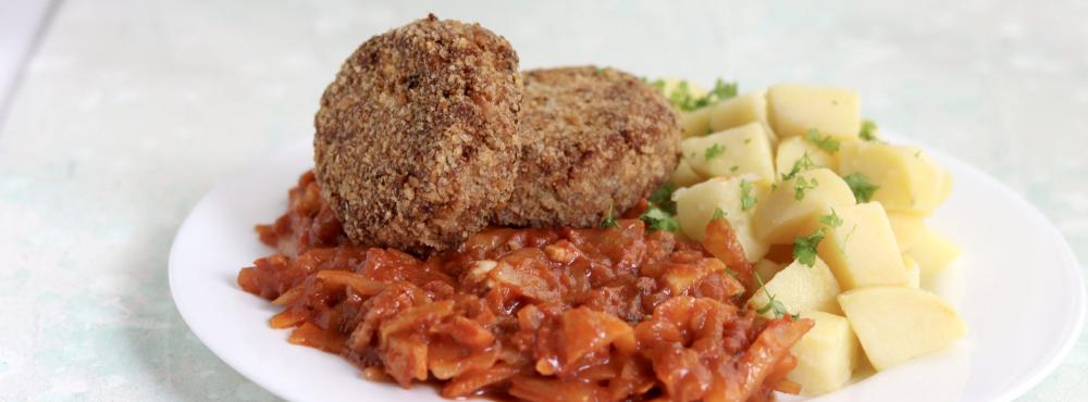 Paradajková kapusta s fašírkou