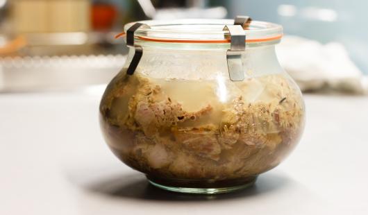 Zavarane pecene maso